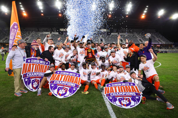 中展现出色 中展现出色